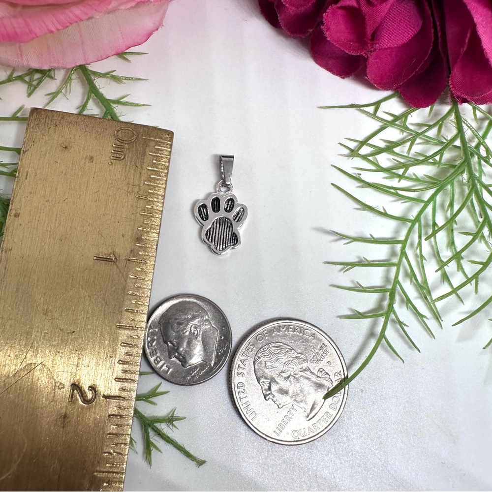 NEW⚜️ Silver Plated Paw Print Pendant Charm - Picture 5 of 5